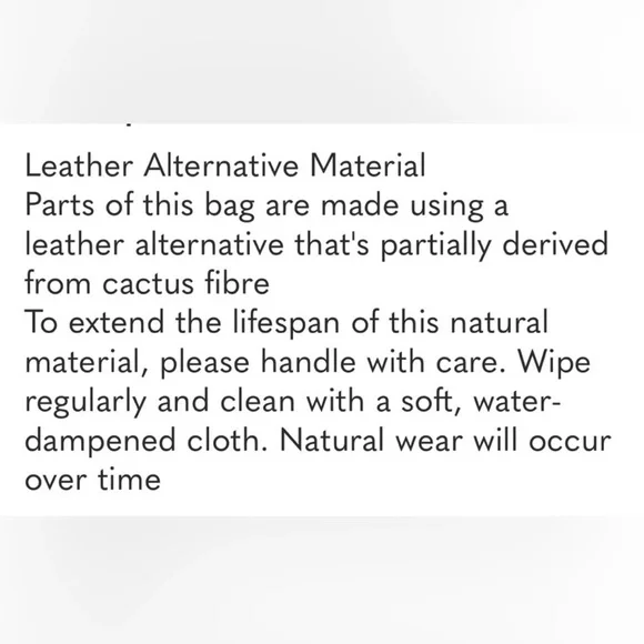 NWT/Rare - Lululemon Leather Alternative Everywhere Belt Bag - Gold Hardware 1L - Picture 14 of 14